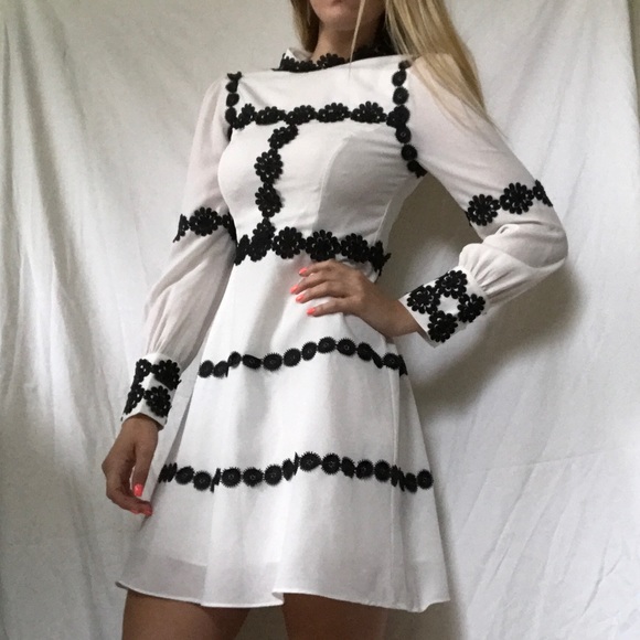 Modcloth Dresses & Skirts - Liza luxe ModCloth floral a-line dress